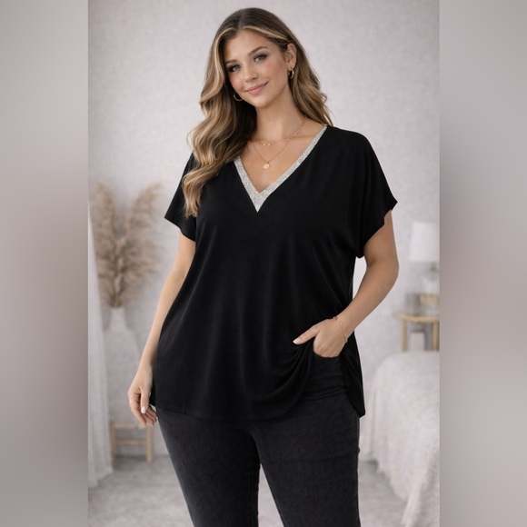 Vince Camuto Black V-Neck Blouse w/ Silver Trim | Size XL | Elegant & Flowy - Picture 1 of 6